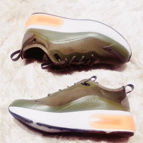 💚 WMNS AIR MAX DIA SNKRS OLIVE Nike (7) - Picture 4 of 12